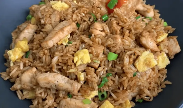 arroz chaufa de pollo peruano